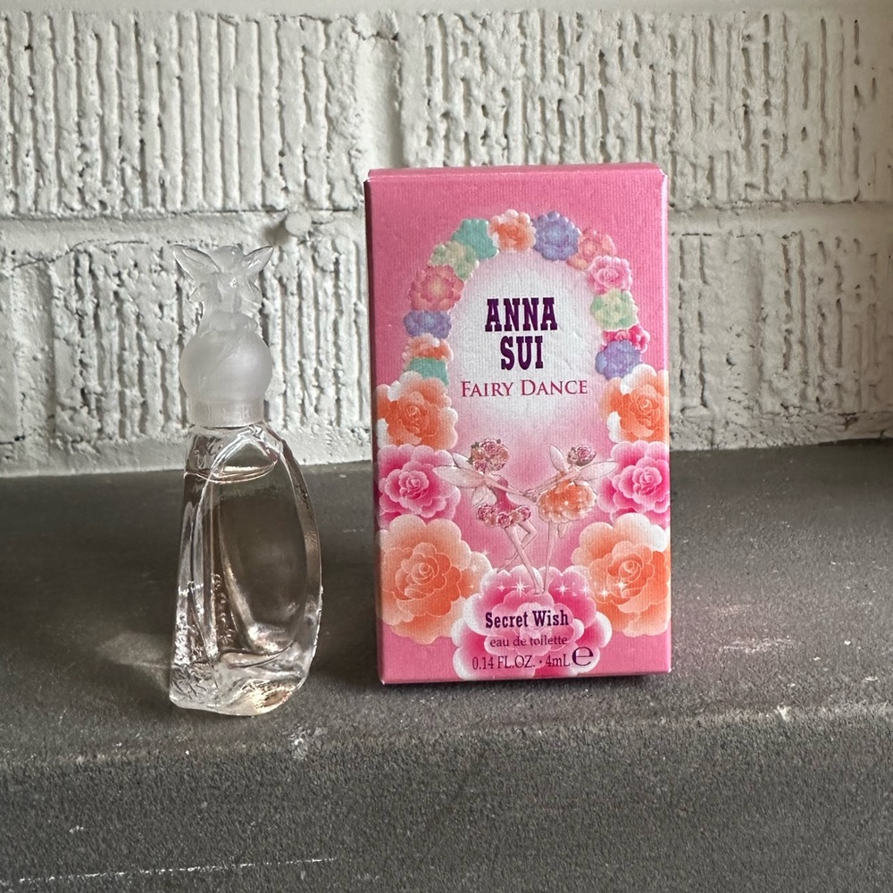 Anna Sui Fairy Dance secret  wish new in box 0.14 Fl Oz